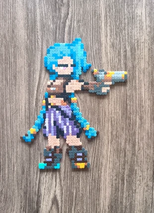 Pixel art Jinx - Perles à repasser Arcane / League of Legends, brand: League of Legends, condition: New, €6.50, €7.53 includes Buyer Protection