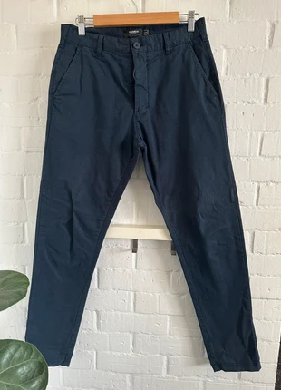 Calças Chinos Azul Marinho Novas - Pull and Bear, marque: Pull & Bear, état: Neuf sans étiquette, taille: W29 | FR 38, 14,00 €, 15,40 € Protection acheteurs incluse