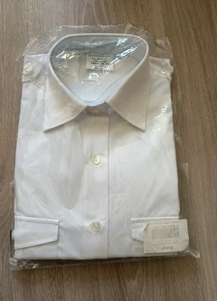 Chemise uniforme femme, marque: Bonneterie d'Armor, état: Neuf avec étiquette, taille: L / 40 / 12, 5,00 €, 5,95 € Protection acheteurs incluse