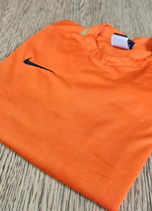 Tshirt sport Nike | Taille M enfant | Orange, marque: Nike, état: Très bon état, taille: M, 4,99 €, 5,94 € Protection acheteurs incluse