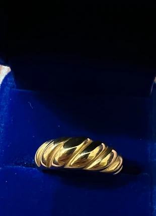 Bohomoon Stunning Gold Twist Ring - Like New!, brand: Bohomoon, condition: Very good, size: 19.8 mm / T½, £8.00, £9.10 includes Buyer Protection