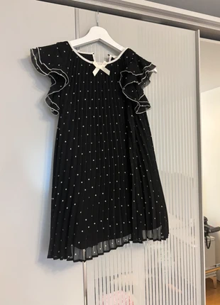 Schönes plissiertes Kleid, marca: H&M, estado: Nuevo sin etiquetas, tamaño: 7 años / 122 cm, 4,00 €, 4,90 € Protección al comprador incluida