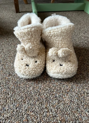 Hema nijntje sloffen, marque: Hema, état: Bon état, taille: 28, 4,00 €, 4,90 € Protection acheteurs incluse