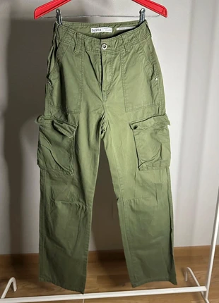 Bershka Green cargo pants Wide-leg utility vintage premium streetwear retro Y2K size 34, marque: Bershka, état: Très bon état, taille: XS / 34 / 6, 8,99 €, 10,14 € Protection acheteurs incluse