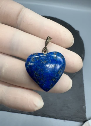 Pendentif cœur en lapis-lazuli, marca: Pierre, estado: Novo sem etiquetas, €25.00, €26.95 inclui Proteção do Comprador Pro