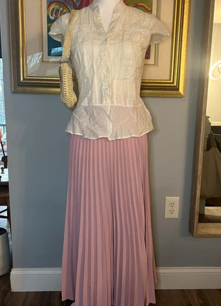 Skirt, brand: NO LABEL, condition: Very good, size: 6 / S, $5.00, $5.95 includes Buyer Protection