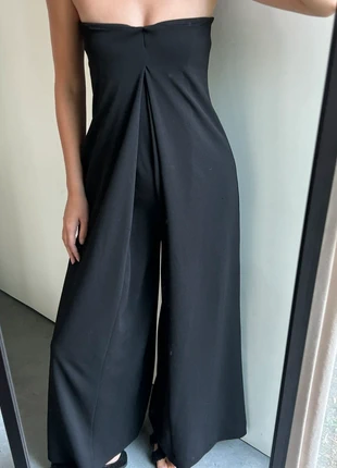 Zara black jumpsuit size XS, marque: Zara, état: Neuf sans étiquette, taille: XS / 34 / 6, 22,00 €, 23,80 € Protection acheteurs incluse