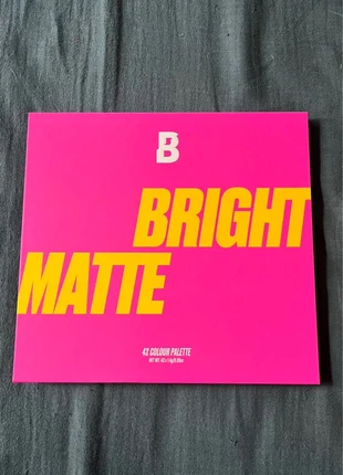 Palette fard à paupières Beauty Bay Bright Matte, marke: Beauty Bay, zustand: Neu, mit Etikett, 15,00 €, 16,45 € inklusive Vinted-Käuferschutz
