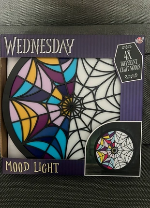 Lampe Wednesday – Mood Light colorée, brand: Wednesday, condizioni: Nuovo con cartellino, €25.00, €26.95 include la Protezione acquisti