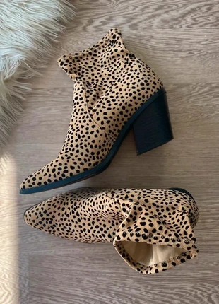 Bottines léopard – Talons confortables T41, merk: JustFab, staat: Heel goed, maat: 41, € 15,00, € 16,45 inclusief Kopersbescherming