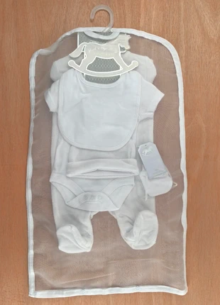 Set naissance 5 pièces blanc / pyjama grenouillère velours / Rock a bye baby, marke: Rock a Bye Baby Boutique, zustand: Sehr gut, größe: 1-3 Monate / 56, 22,00 €, 23,80 € beinhaltet Vinted-Käuferschutz Pro