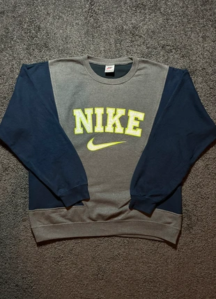 Nike Sweat vintage Y2k USA Boxy Baggy Streetwear 90s Crewneck - Dark grey / Dark blue - Taille M, marke: Nike, zustand: Sehr gut, größe: M, 28,90 €, 31,05 € inklusive Vinted-Käuferschutz