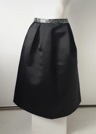 Jupe patineuse midi noire à sequins verts  Naf Naf Taille 36, marque: Naf Naf, état: Neuf avec étiquette, taille: S / 36 / 8, 30,00 €, 32,20 € Protection acheteurs incluse