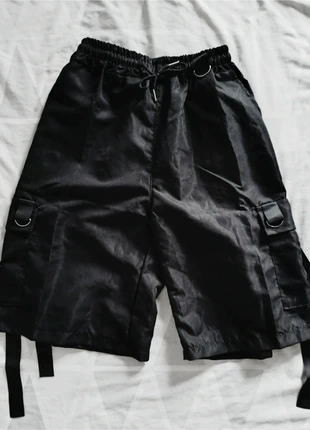 Medium length techwear shorts (xs), merk: Alternative, staat: Heel goed, maat: XS / 34 / 6, € 7,99, € 9,09 inclusief Kopersbescherming Pro