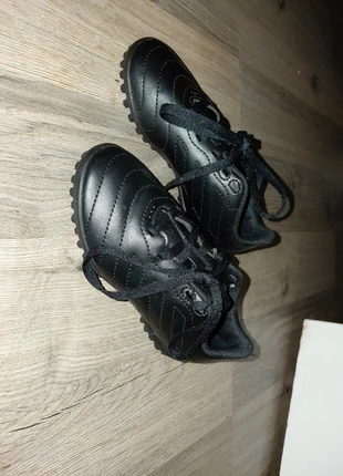 Kids Adidas football boots, brand: adidas, condition: Very good, size: 10 child | EU 28, £6.00, £6.78 includes Buyer Protection