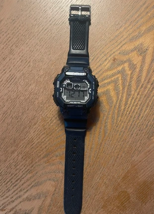 Montre Lorus Chrono Alarm Night Light, R2399KX9, marke: Lorus, zustand: Gut, größe: Bis 30 mm, 8,00 €, 9,10 € inklusive Vinted-Käuferschutz