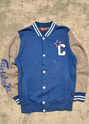 Felpa varsity Carlsberg stile college americano. Colore blu taglia M, marke: Carlsberg, zustand: Sehr gut, größe: M, 20,00 €, 21,70 € inklusive Vinted-Käuferschutz