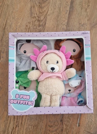 Verkleed knuffel met 5 outfits!, merk: ZD, staat: Nieuw met prijskaartje, maat: Universeel, € 2,50, € 3,33 inclusief Kopersbescherming
