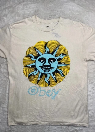 3463. T-shirt Obey L crème – Graphic Sun Face, marque: Obey, état: Très bon état, taille: L, 10,00 €, 11,20 € Protection acheteurs incluse