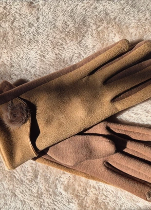 Guantes Camel Elegantes con Pompón y Pantalla Táctil - Muy Buen Estado, marca: Local, estado: Muy bueno, tamaño: Talla única, 3,99 €, 4,89 € Protección al comprador incluida
