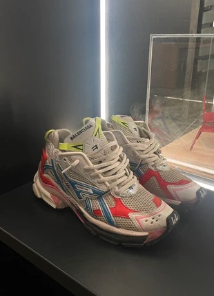 Balenciaga Runners White Multi-Color, merk: Balenciaga, staat: Heel goed, maat: 44, € 350,00, € 368,20 inclusief Kopersbescherming