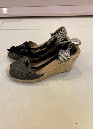 Chaussures pour femmes, taille 37, brand: Femme, condition: Very good, size: 37, €4.00, €4.90 includes Buyer Protection
