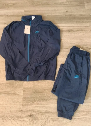 Nike – Ensemble survêtement tracksuit à capuche homme – Bleu marine – Taille XS – Standard Fit, marque: Nike, état: Très bon état, taille: XS, 50,00 €, 53,20 € Protection acheteurs incluse