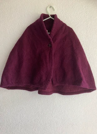 Cape poncho vintage en laine violette tissu des Pyrénées made in France Beatrice, marque: Beatrice, état: Très bon état, taille: 3 ans / 98 cm, 15,00 €, 16,45 € Protection acheteurs incluse