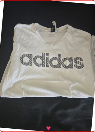 T-shirt Adidas blanc XL, brand: adidas, condition: Good, size: XL, €5.00, €5.95 includes Buyer Protection