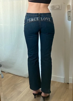 Jean vintage strass écriture à l’arrière y2k taille basse, marque: Vintage Dressing, état: Très bon état, taille: M / 38 / 10, 15,00 €, 16,45 € Protection acheteurs incluse