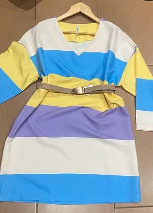 Vestido tricolor rayas estilo casual, marque: AMY, état: Neuf sans étiquette, taille: Taille unique, 25,95 €, 27,95 € Protection acheteurs incluse