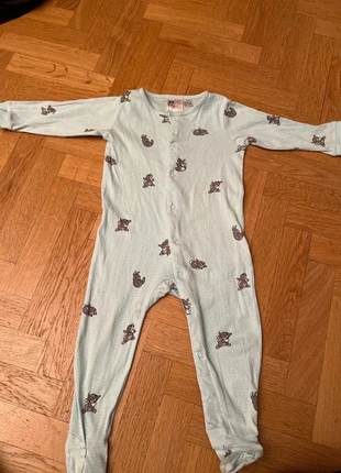 Grenouillère Disney H&M 86 cm, marque: Disney, état: Bon état, taille: 18-24 mois / 86 cm, 2,00 €, 2,80 € Protection acheteurs incluse