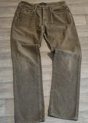 Pantalon
Velours côtelé
Ralph Lauren
Taille W34
Très bon état, marque: Ralph Lauren, état: Très bon état, taille: W34 | FR 44, 20,00 €, 21,70 € Protection acheteurs incluse