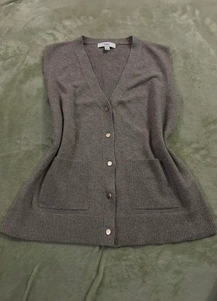 Marks & Spencer button down sweater vest with pockets, brand: Marks & Spencer, condition: Very good, size: S / 8, £5.00, £5.95 includes Buyer Protection