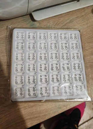 Lot de boucles d'oreilles neuve, condition: Very good, €9.90, €11.10 includes Buyer Protection