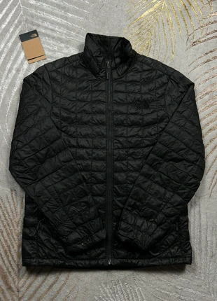 Doudoune (fine) the north face noir logo brodé noir, brand: The North Face, condition: Very good, size: M, €35.00, €37.45 includes Buyer Protection Pro