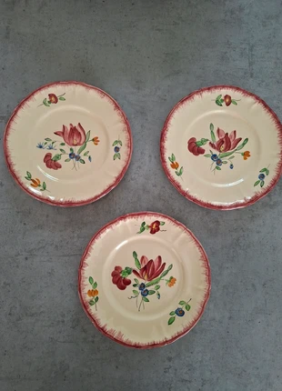 Lot 3 assiettes à dessert fonderies de longchamps trianon fleuries, marca: fonderies de longchamps trianon, estado: Muito bom, €18.00, €19.60 inclui Proteção do Comprador