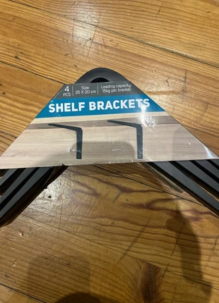 Lot de 4 équerres métalliques pour étagères, marque: Shelf Brackets, état: Neuf, 5,00 €, 5,95 € Protection acheteurs incluse
