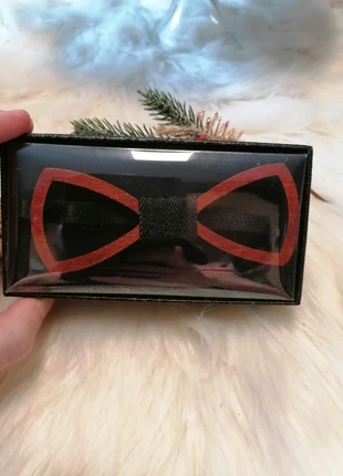 Coffret cadeau noeud papillon en bois creux, brand: GMMboutique, condition: New without tags, €9.00, €10.15 includes Buyer Protection Pro