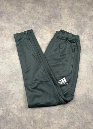 Jogging Adidas | Taille XS | Couleur Noir, Gris, marke: adidas, zustand: Sehr gut, größe: XS, 18,00 €, 19,60 € beinhaltet Vinted-Käuferschutz Pro