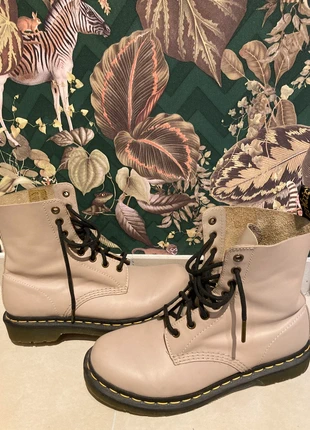 Dr Martens puderrosa Boots Pascal 1460 wie neu, marque: Dr. Martens, état: Très bon état, taille: 40, 80,00 €, 84,70 € Protection acheteurs incluse