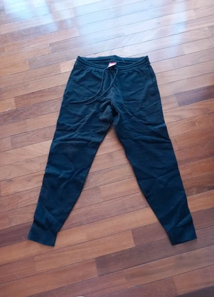 Pantaloni tuta Nike uomo tg M, marque: Nike, état: Très bon état, taille: M, 6,00 €, 7,00 € Protection acheteurs incluse