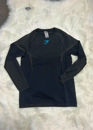 T shirt manche longue GymShark Onyx taille L, marque: Gymshark, état: Neuf avec étiquette, taille: L, 95,00 €, 100,45 € Protection acheteurs (Pro) incluse