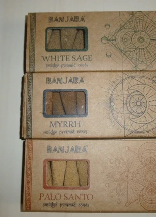 Cônes Pyramidaux Palo santo, Myrrh, White sauge, marque: Natural, état: Neuf sans étiquette, 14,00 €, 15,40 € Protection acheteurs incluse