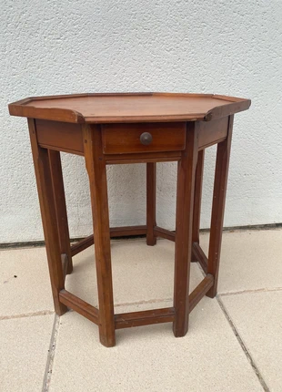 Table basse bois octogonale, état: Très bon état, 40,00 €, 42,70 € Protection acheteurs incluse