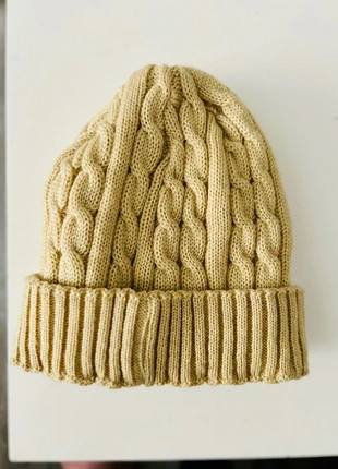 Cappello color crema con interno in pile, estado: Muito bom, tamanho: M, €3.00, €3.85 inclui Proteção do Comprador