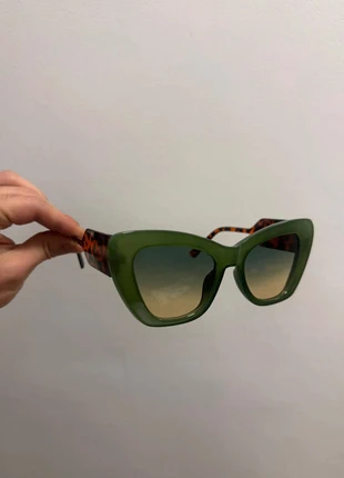 🦋🟢Butterfly style green leopard mood 80s y2k vintage frame sunglasses 🐆, merk: Vintage Dressing, staat: Heel goed, € 13,99, € 15,39 inclusief Kopersbescherming