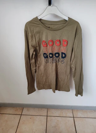 Sweatshirt Garçon taille 14 ans ( 164 cm), marque: U Essentiel, état: Neuf sans étiquette, taille: 14 ans / 164 cm, 2,00 €, 2,80 € Protection acheteurs incluse