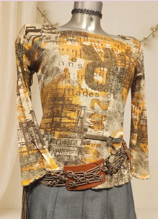 Top mesh doublé imprimé abstrait urbain Y2K vintage femme taille 38 - Look rebelle 2000s, marque: Vintage Dressing, état: Très bon état, taille: M / 38 / 10, 16,00 €, 17,50 € Protection acheteurs (Pro) incluse