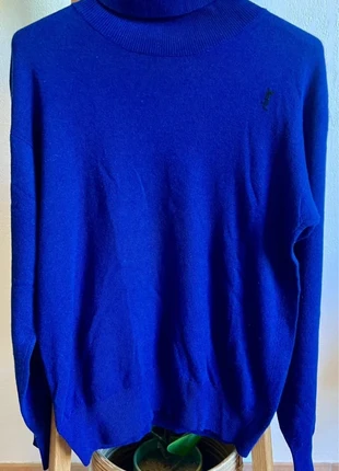 Pull col roulé Yves Saint Laurent en cachemire, marque: Yves Saint Laurent, état: Très bon état, taille: M, 149,00 €, 157,15 € Protection acheteurs incluse